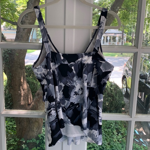 Magicsuit Ruffle Tankini Top, size 16 - Picture 2 of 5